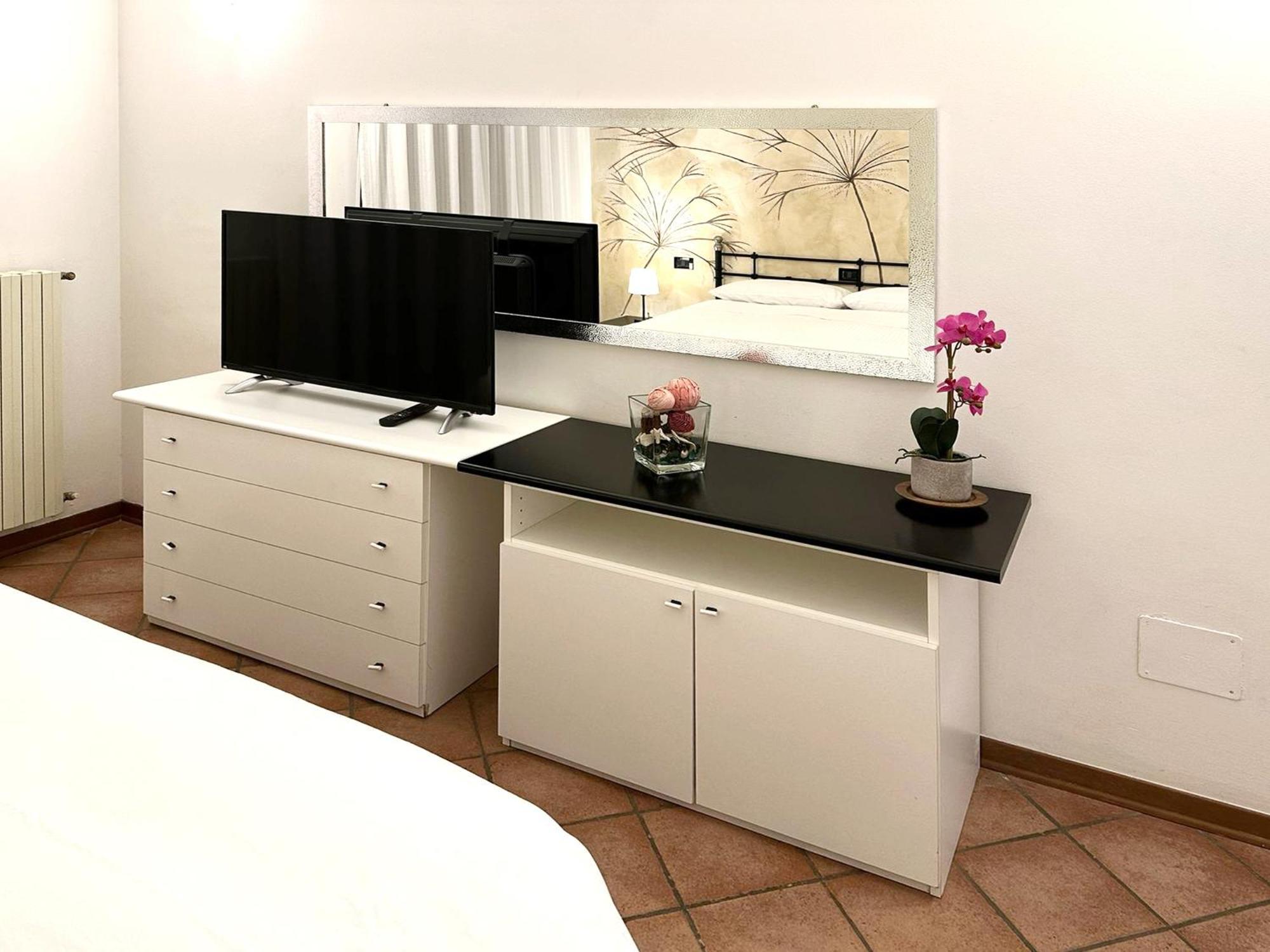 Int 12 - Appartamento Dei Gerani By Residence San Luca Bologna Buitenkant foto